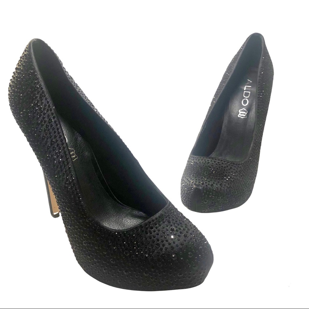 Embellished Classic Pumps